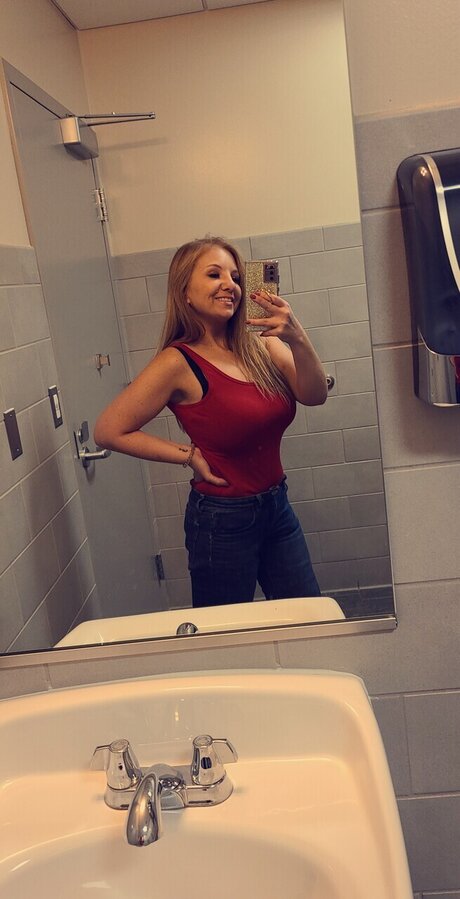 Miley Logan nude onlyfans porn