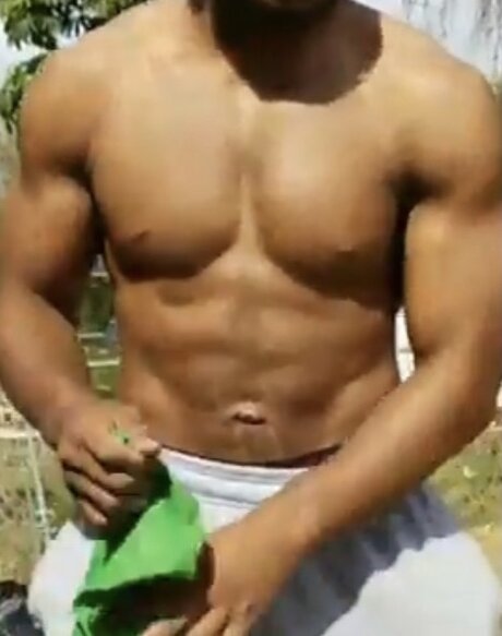 It s Crunchh_ naked only fans