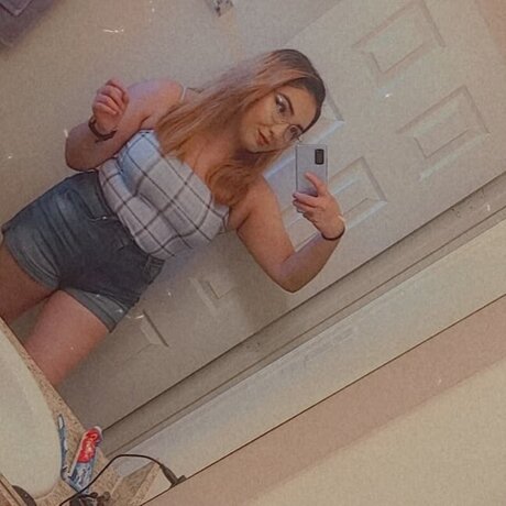 Vicky Grey onlyfans nudes