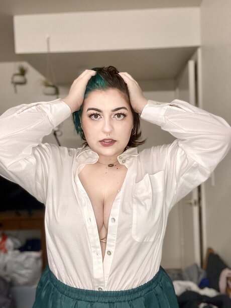 Brittany Louise onlyfans porn leaked