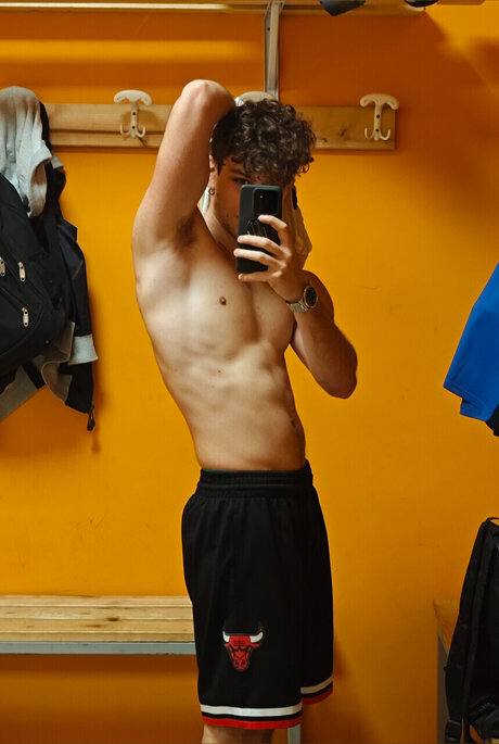 ilmasteritaliano onlyfans strip tease