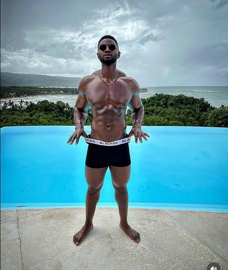 NelsonMandingo X naked on onlyfans