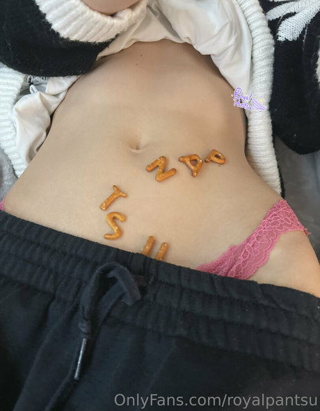 royalpantsu onlyfans naked leak