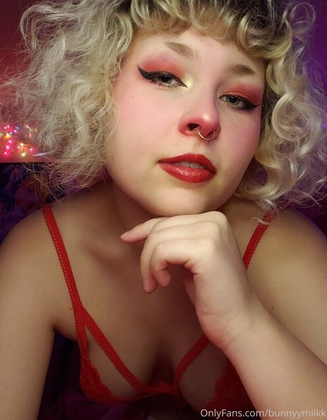 bunnyymilkk onlyfans sex tape