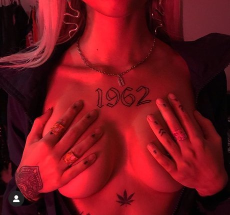 Vicky Balena onlyfans leaks xxx