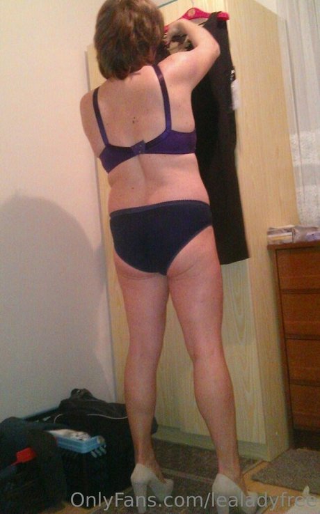 lealadyfree onlyfans leaked tits