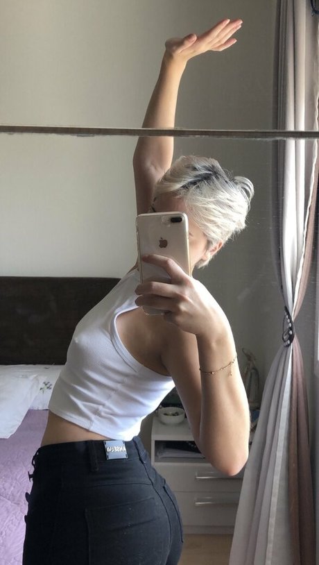 Madu Garbin onlyfans photo