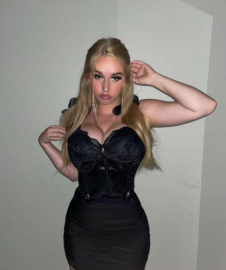 haileyyfriz leaks onlyfans