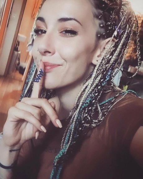 artnvenom onlyfans strip