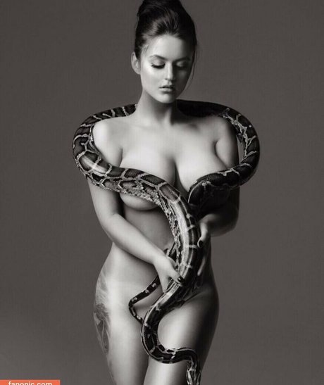 Xenia Inez onlyfans porn