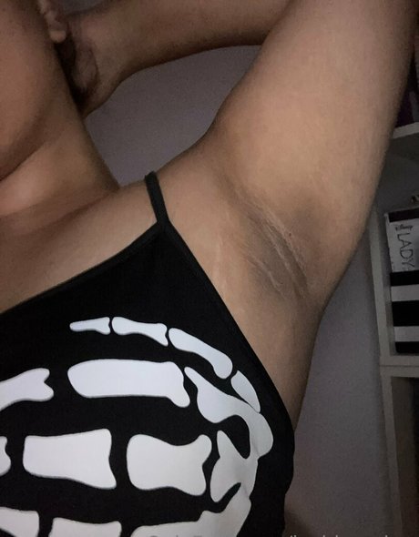 lachleamber onlyfans topless