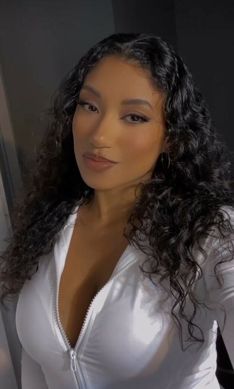 Tamia J onlyfans leaked nudes