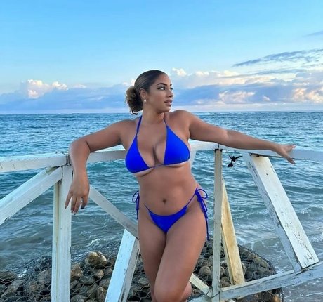 yinamenez onlyfans de