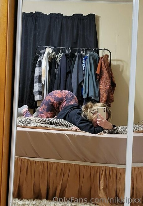 Nikkipxx naked on onlyfans