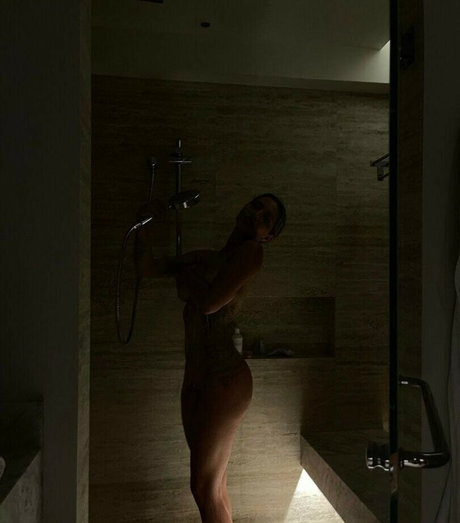 Raha Vakili onlyfans sex