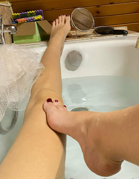 feetronnie naked onlyfans