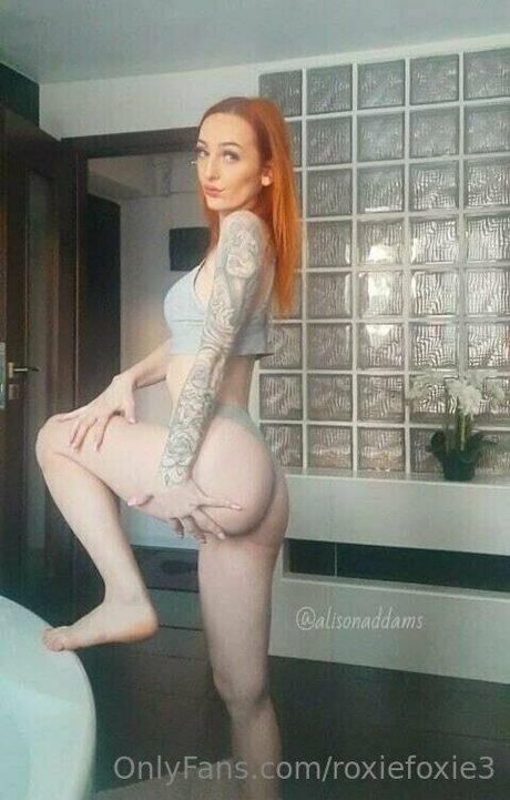 roxiefoxie3 onlyfans leak nude