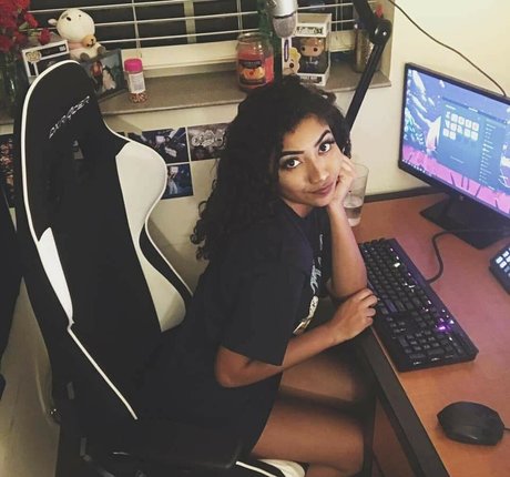 krystalogy porn only fans