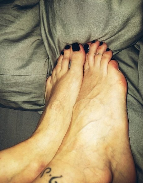 clarita feet sex onlyfans