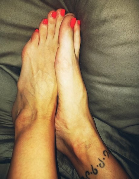 clarita feet leaked onlyfans pics