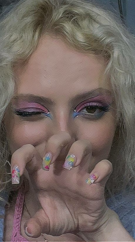 Romanowwa only fans nudes