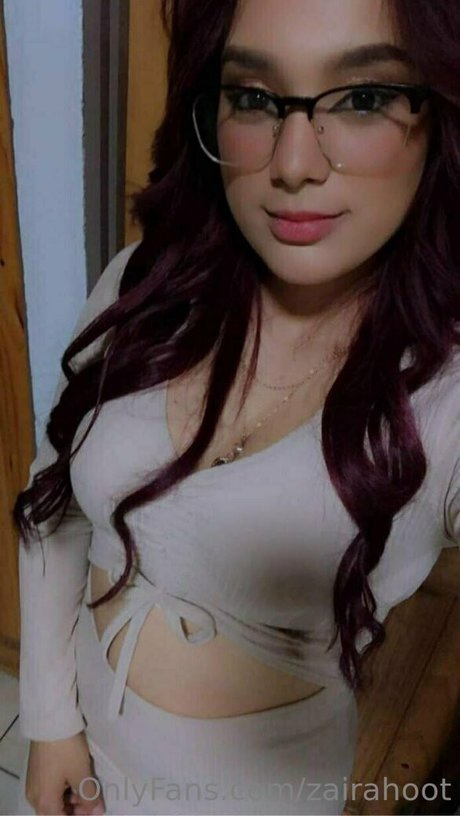 zairahoot onlyfans model images