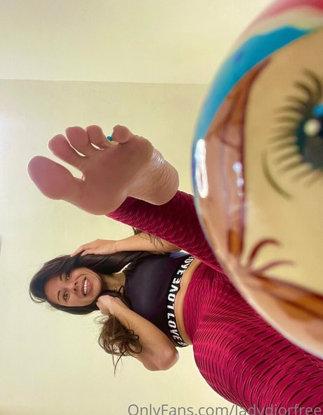 ladydiorfree only fans pic