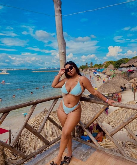 Majo Doll onlyfans leaked.