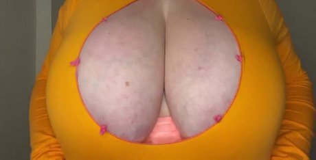 Busty Chloeuk nsfw onlyfans
