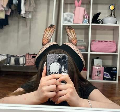 valeria gurova Profile pic