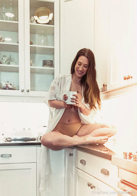 fallinlovia leak onlyfans nude