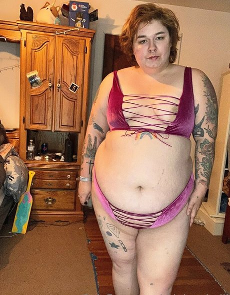 rainbowbelli onlyfans content leaked