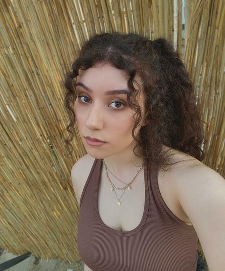 Yazzi leaked nudes onlyfans