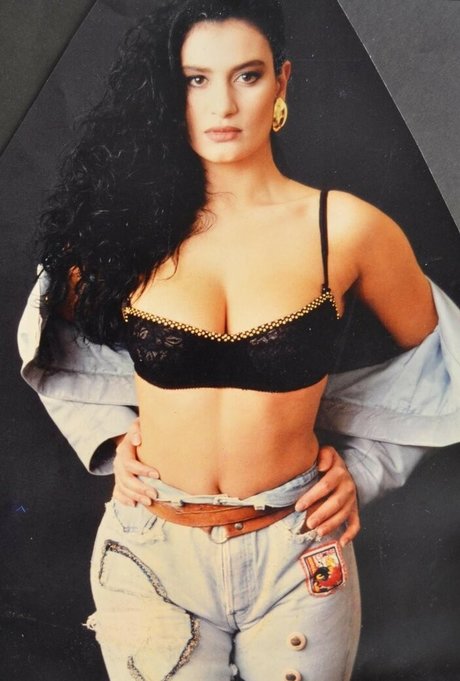 Angela Cavagna naked onlyfans leaks