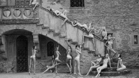 slinky adv onlyfans topless