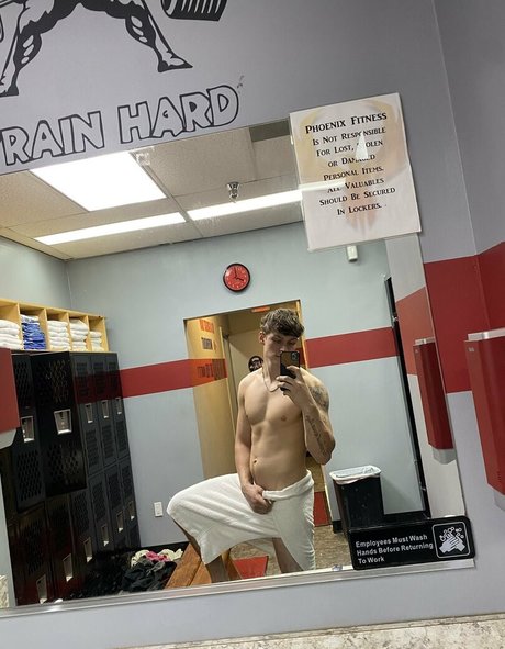 hungodeyfree onlyfans model images