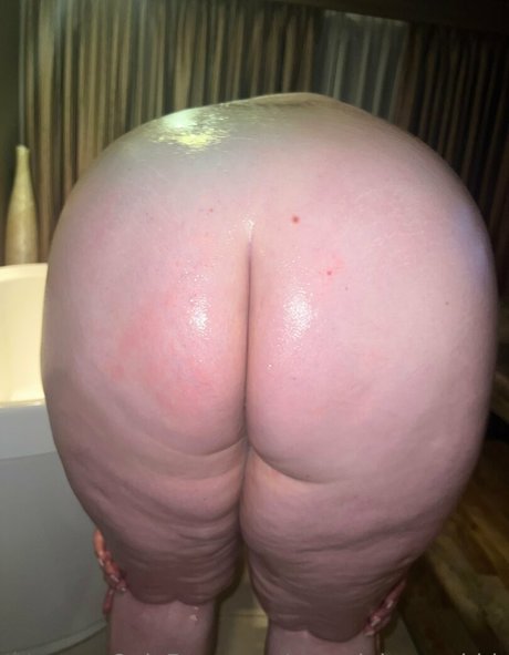 porcelainpeachhh nude only fans leaks