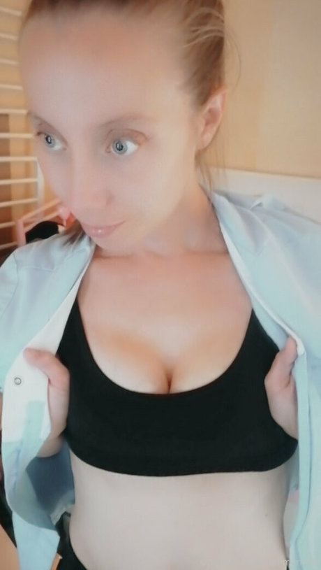 naughtyannmarie onlyfans leak sex