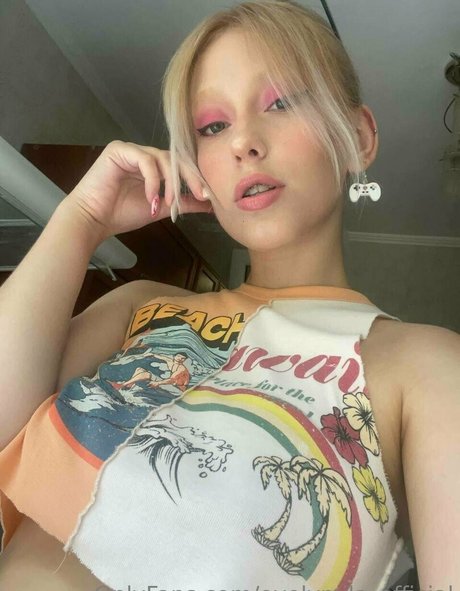 ovelymila official onlyfans nude