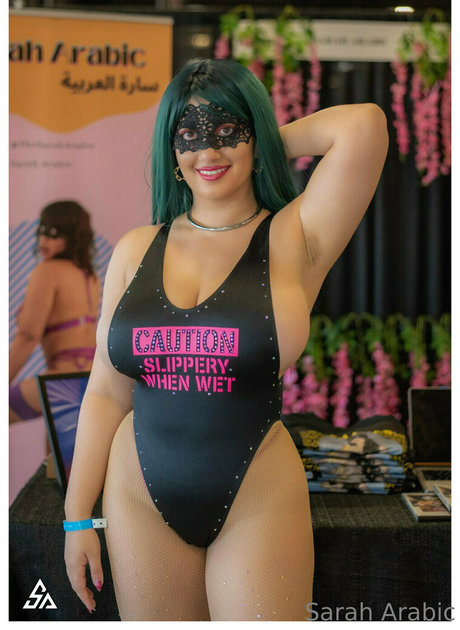 saraharabicfree onlyfans leak ass