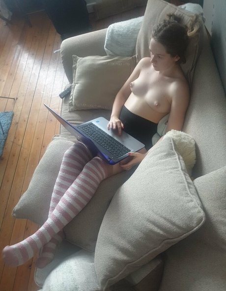 faeriewillow onlyfans nude pics