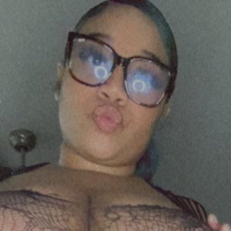 sapphiiireee naked onlyfans