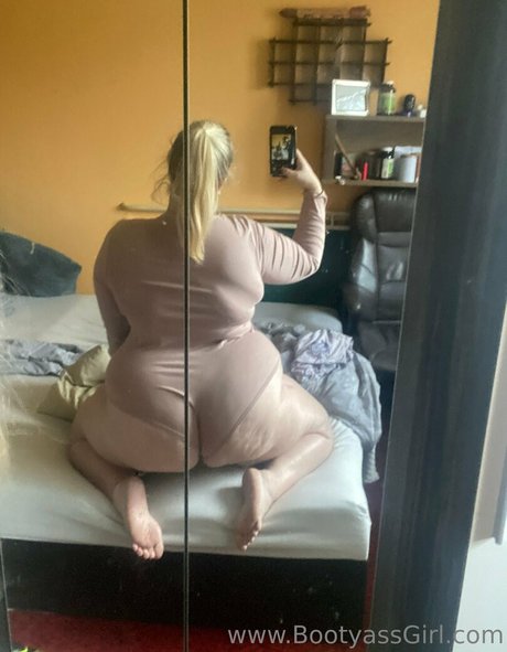 bootyassgirl onlyfans model photo