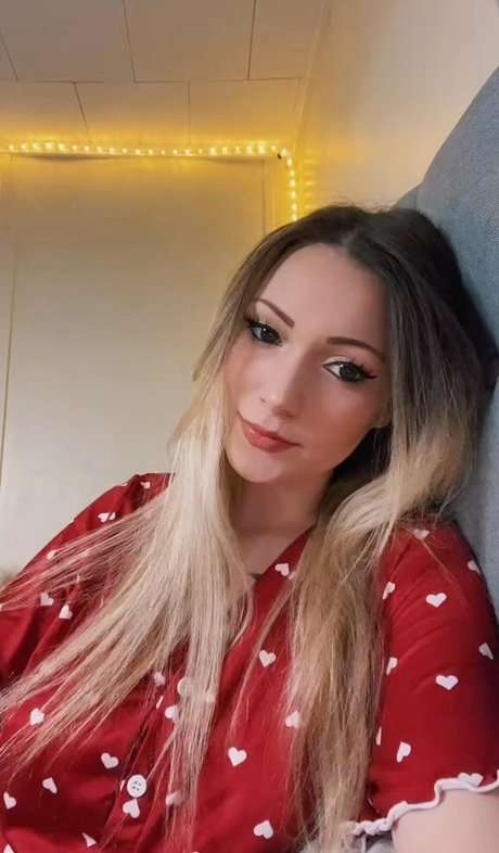 Little Momma onlyfans leak ass