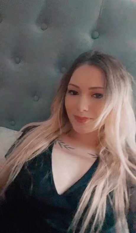 Little Momma onlyfans desnuda