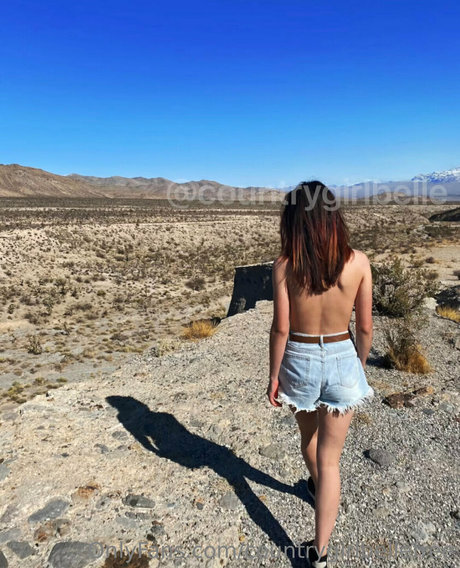 countrygirlbellefree onlyfans lean
