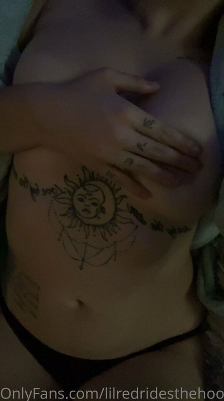 lilredridesthehood naked onlyfans pics
