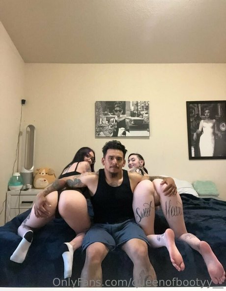 queenofbootyy__ onlyfans sex