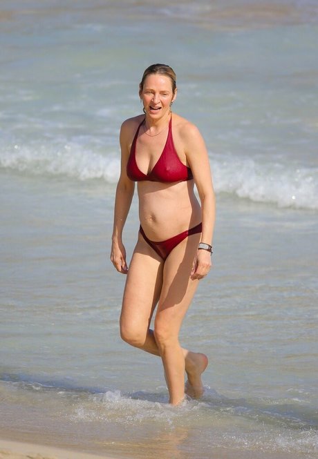 Uma Thurman onlyfans nude tits