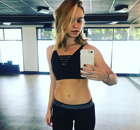 Becca Tobin tits onlyfans